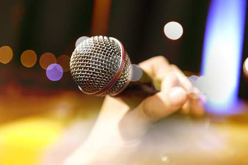 5 Best Comedy Clubs in Tennessee!